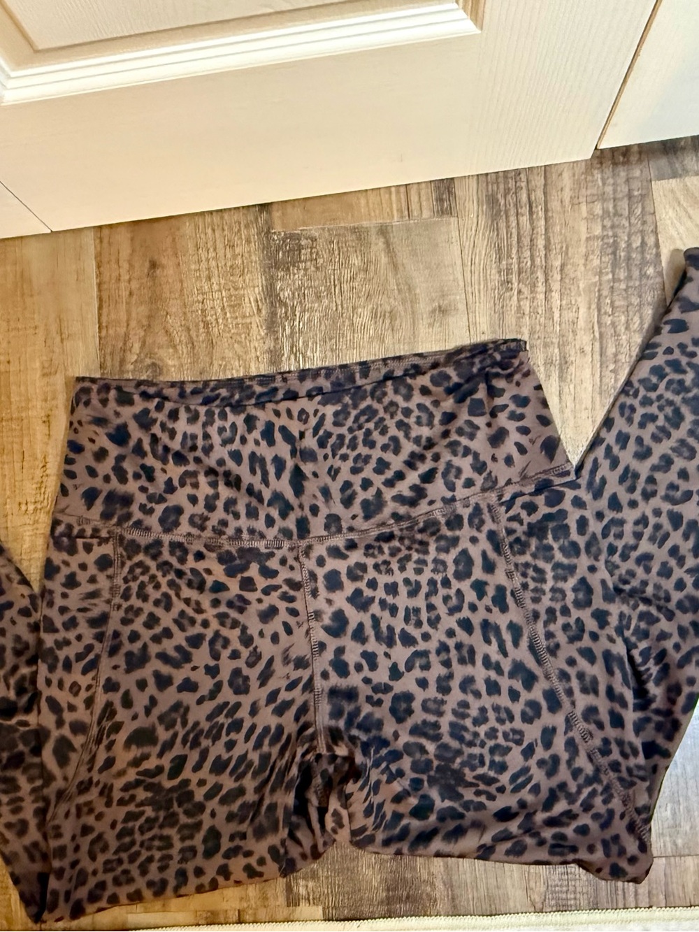 Women’s Leopard Print Brown Leggings